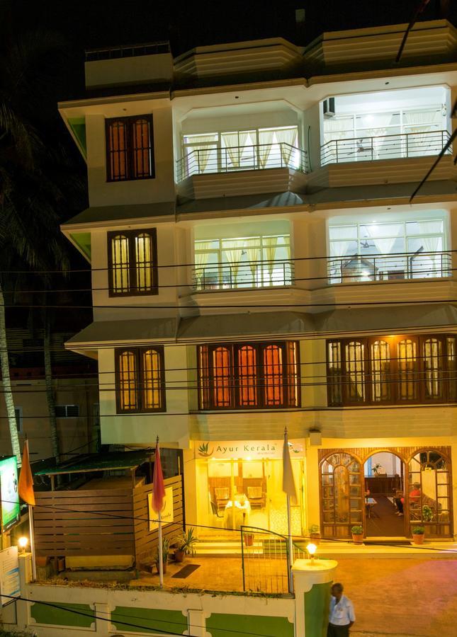 Surya Beach Resort Kovalam Dış mekan fotoğraf