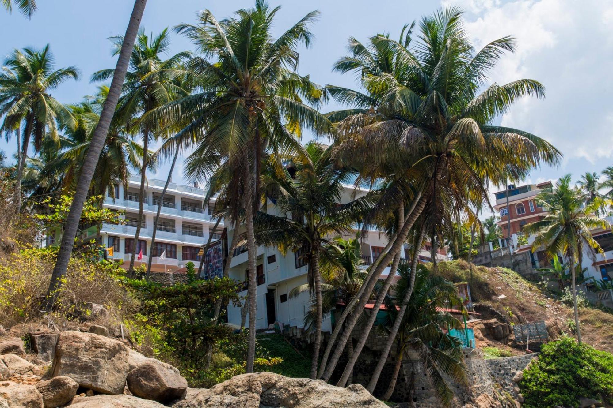 Surya Beach Resort Kovalam Dış mekan fotoğraf